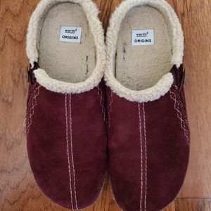 Earth Origins Suede and Shearling Clogs Size 8.5. FINAL MARKDOWN